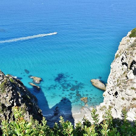 Calabria Beach Villa'S Capo Vaticano Bagian luar foto